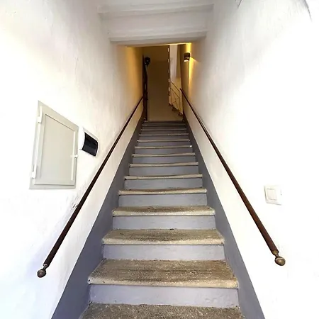A Apartman *