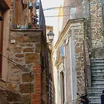A Daire Pitigliano
