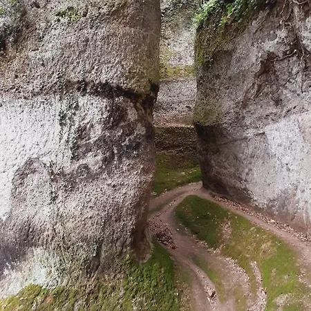 A * Pitigliano