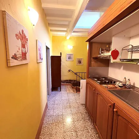 Διαμέρισμα A *